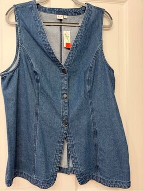 GAP Women's Blue Denim Button-Front Vest